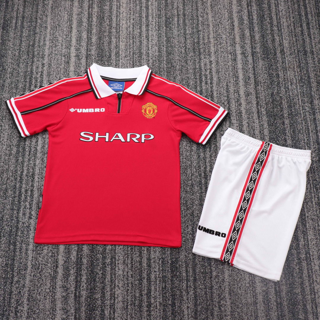 Manchester United 98/99 Children's Home Retro Set