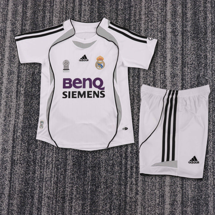 Real Madrid 06/07 Children's Home Retro Set