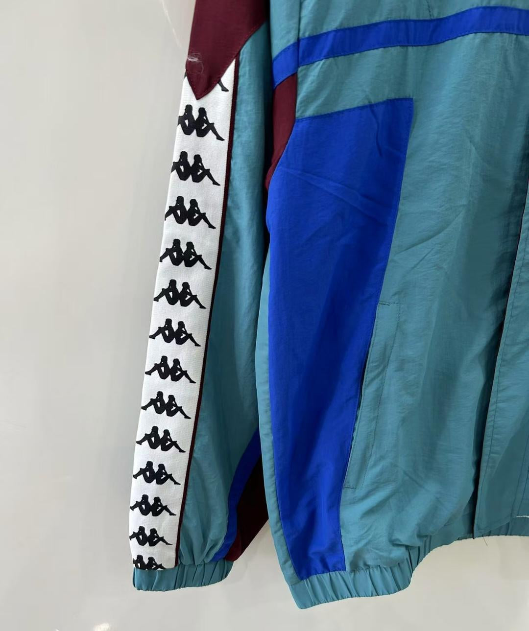 Barcelona 1967 Windbreaker Jacket - Light Blue