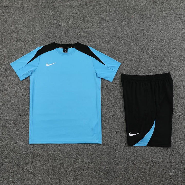 Nike Training Kit - Light Blue
