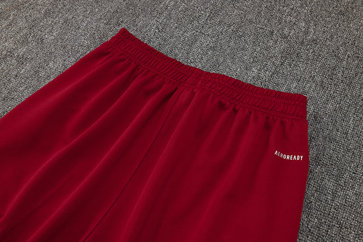 Bayern Munich Training Set 2024/25 - Off-white