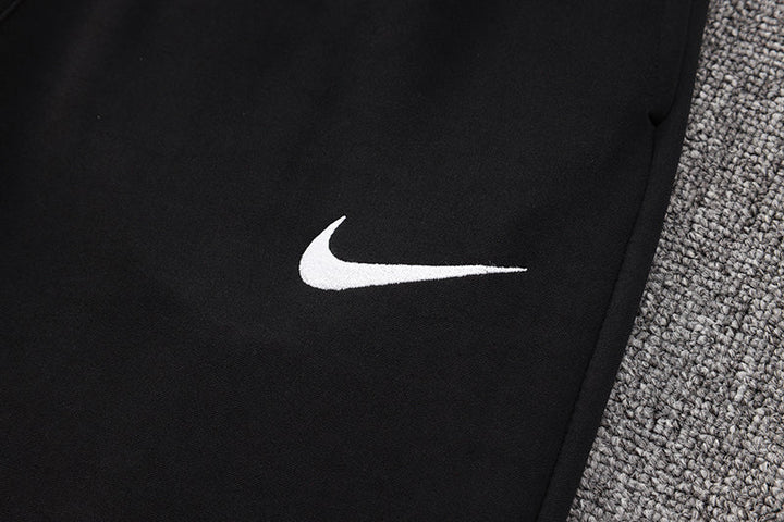 Liverpool 2024/25 Training Pants - Black