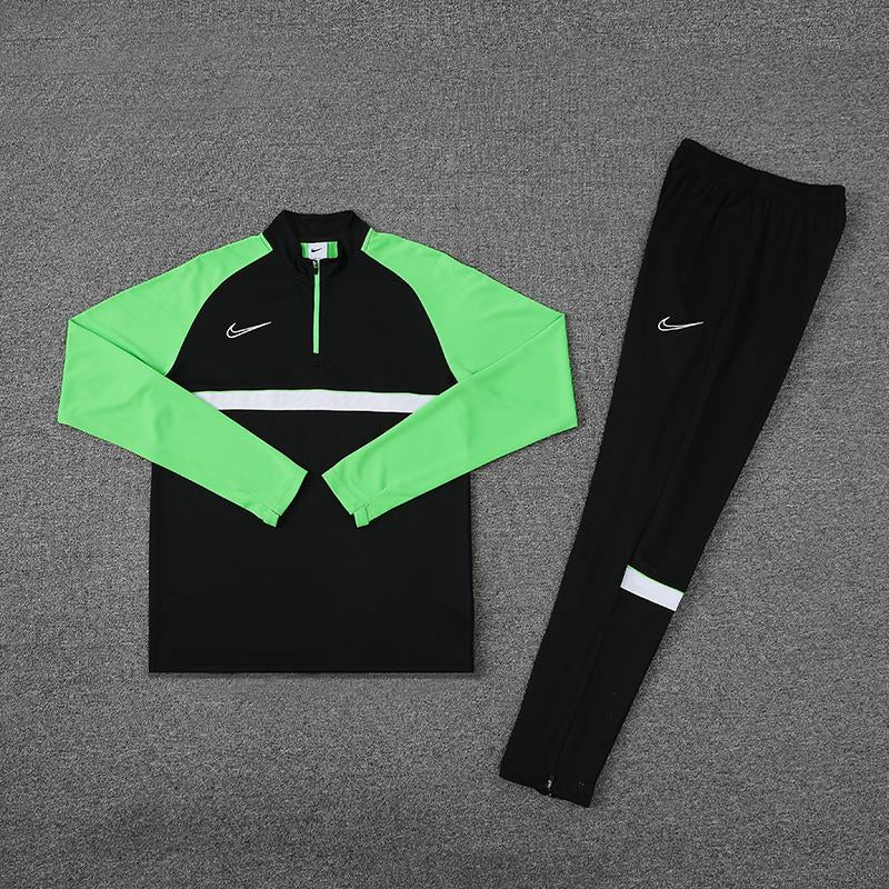Nike Training Set - Black/Green