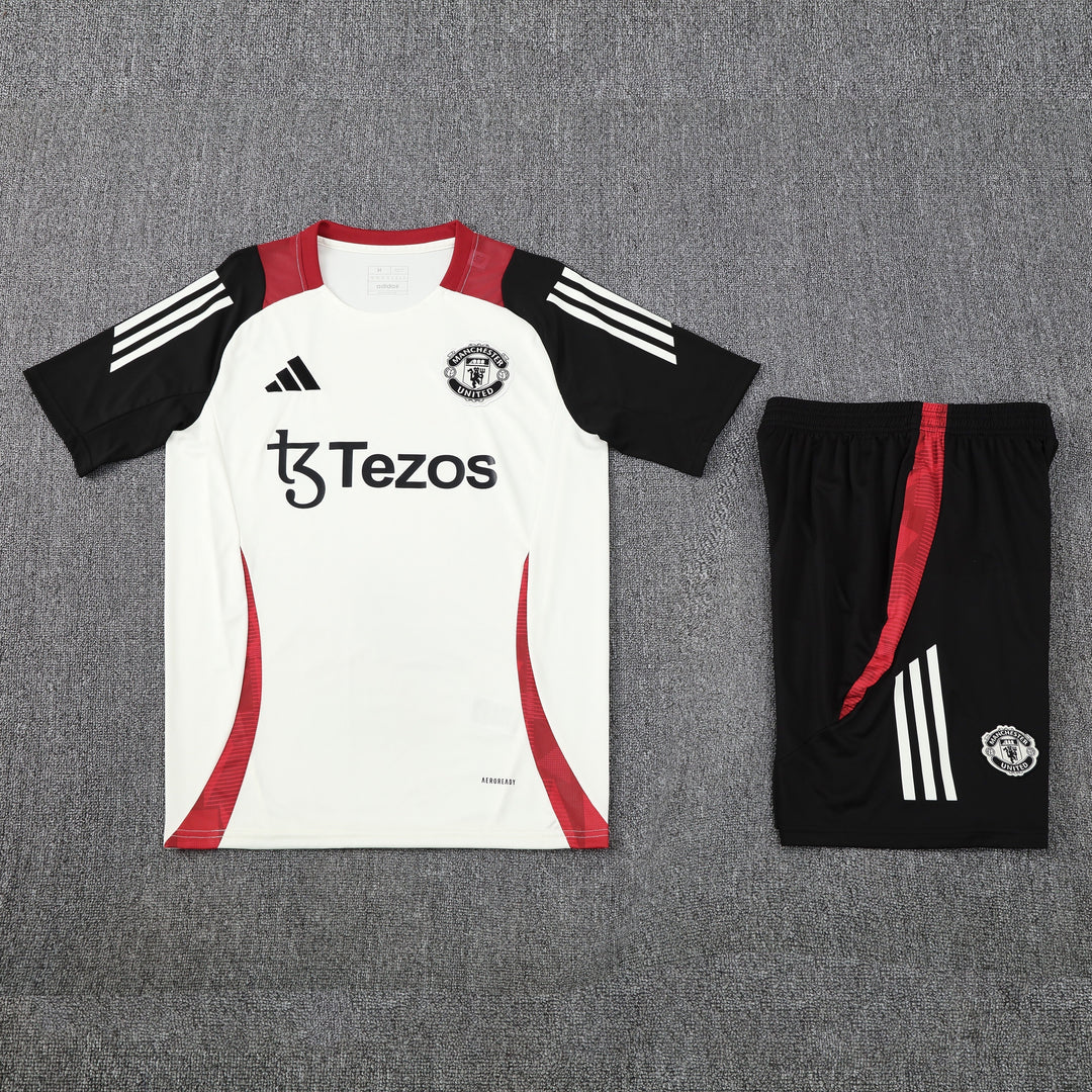 Manchester United 2025/26 Training Kit - White