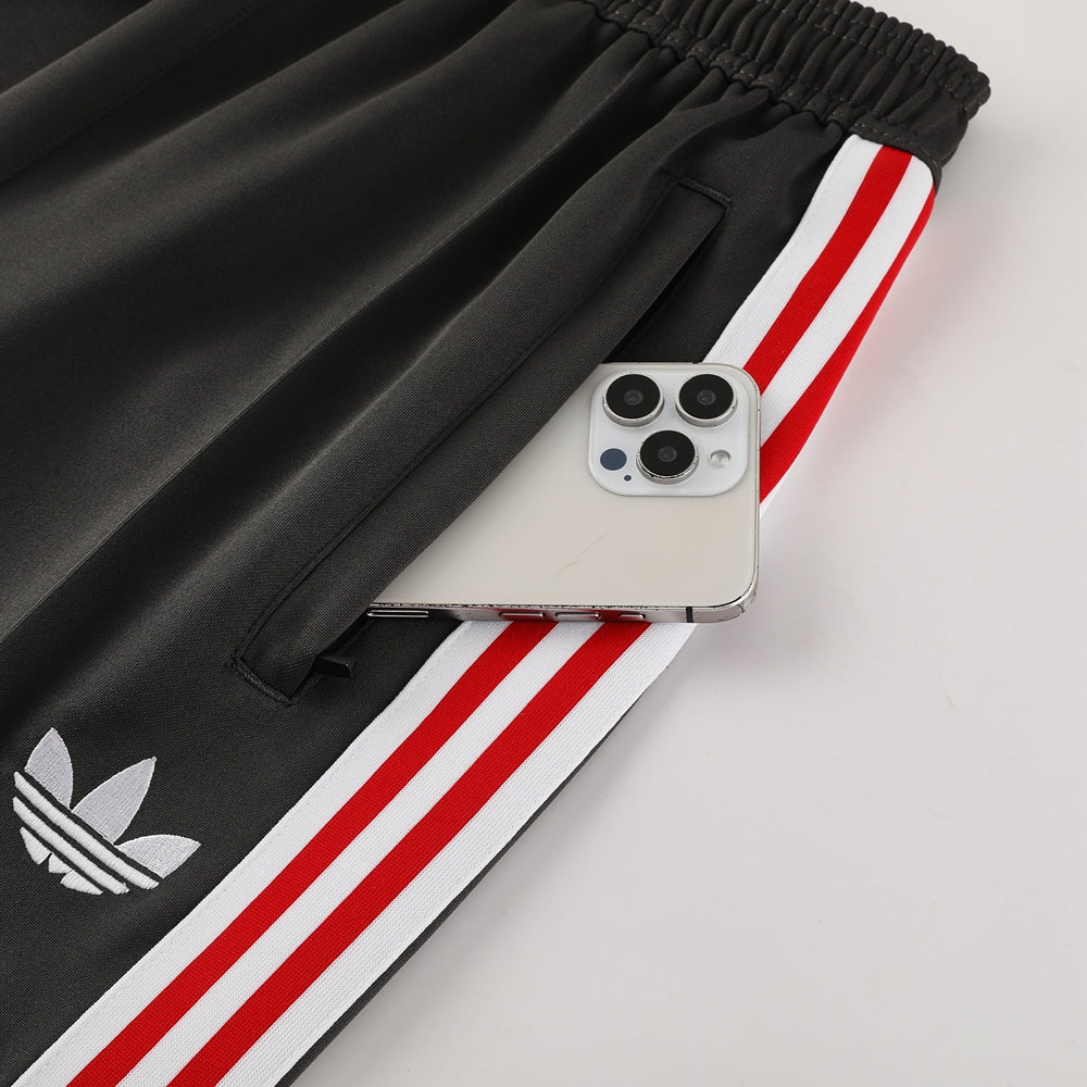 Manchester United 2025/26 Pants - Black