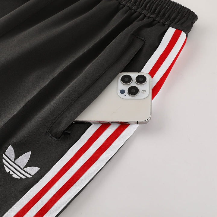 Manchester United 2025/26 Pants - Black