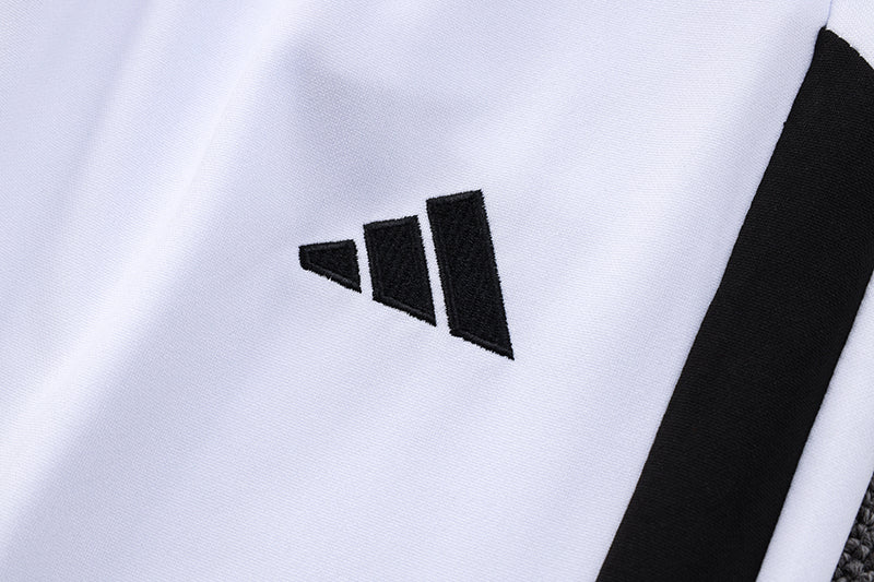 Juventus Training Set 2023/24 - White