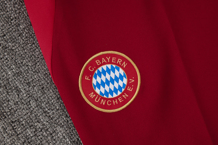 Bayern Munich Training Set 2024/25 - Off-white
