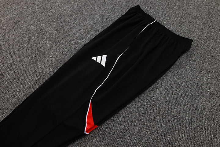 Adidas Training Set - Red/Black