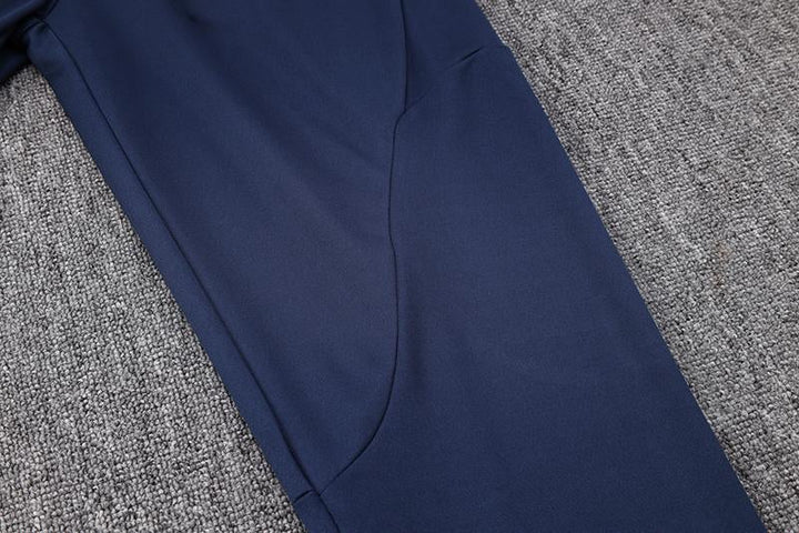 Nike Training Set - White/Navy Blue