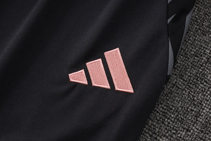 Real Madrid Training Set 2024/25 - Light pink