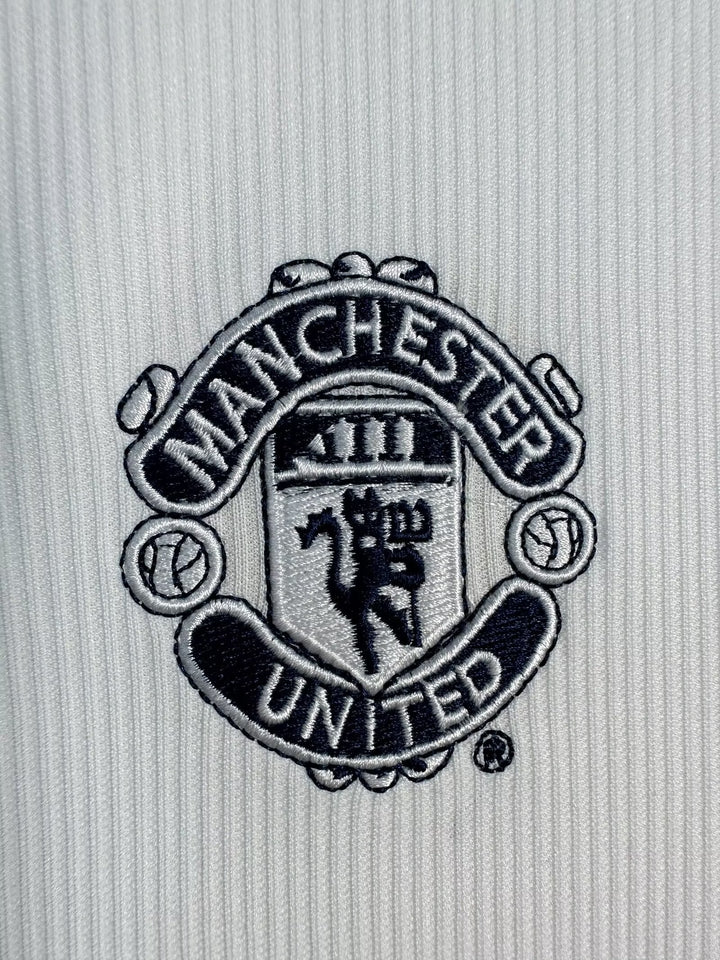 Manchester United 00/01 Away Retro Shirt - Long Sleeve