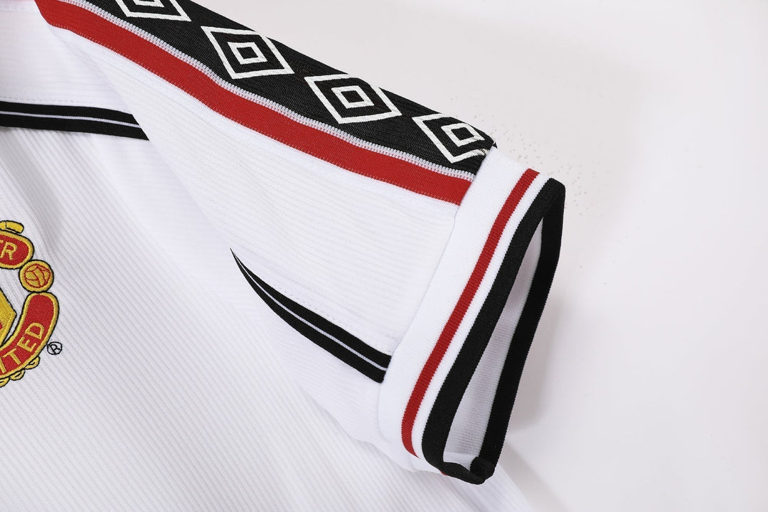 Manchester United 98/99 Away Retro Shirt