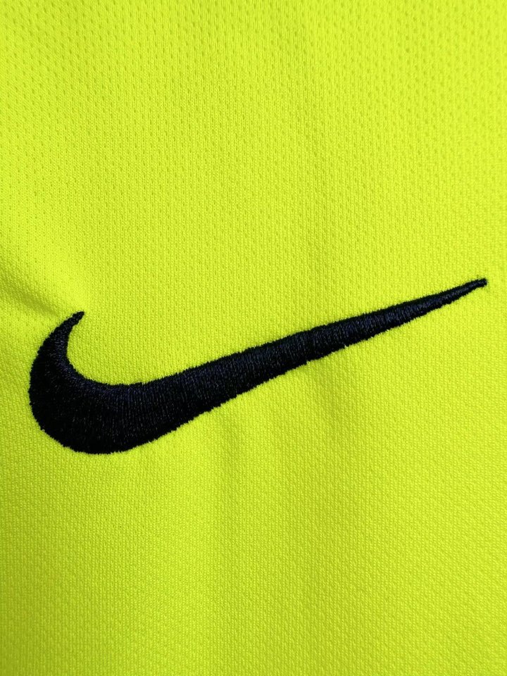 Barcelona 05/06 Away Retro Shirt - Long Sleeve