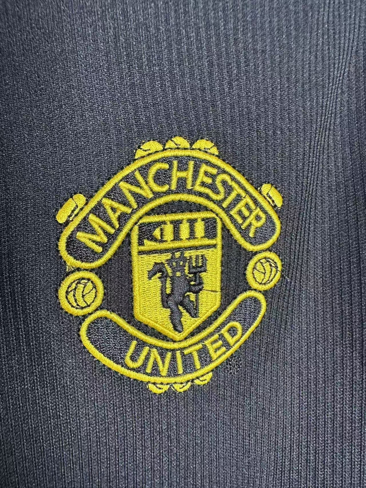 Manchester United 1998 Goalkepper Retro Shirt - Long Sleeve