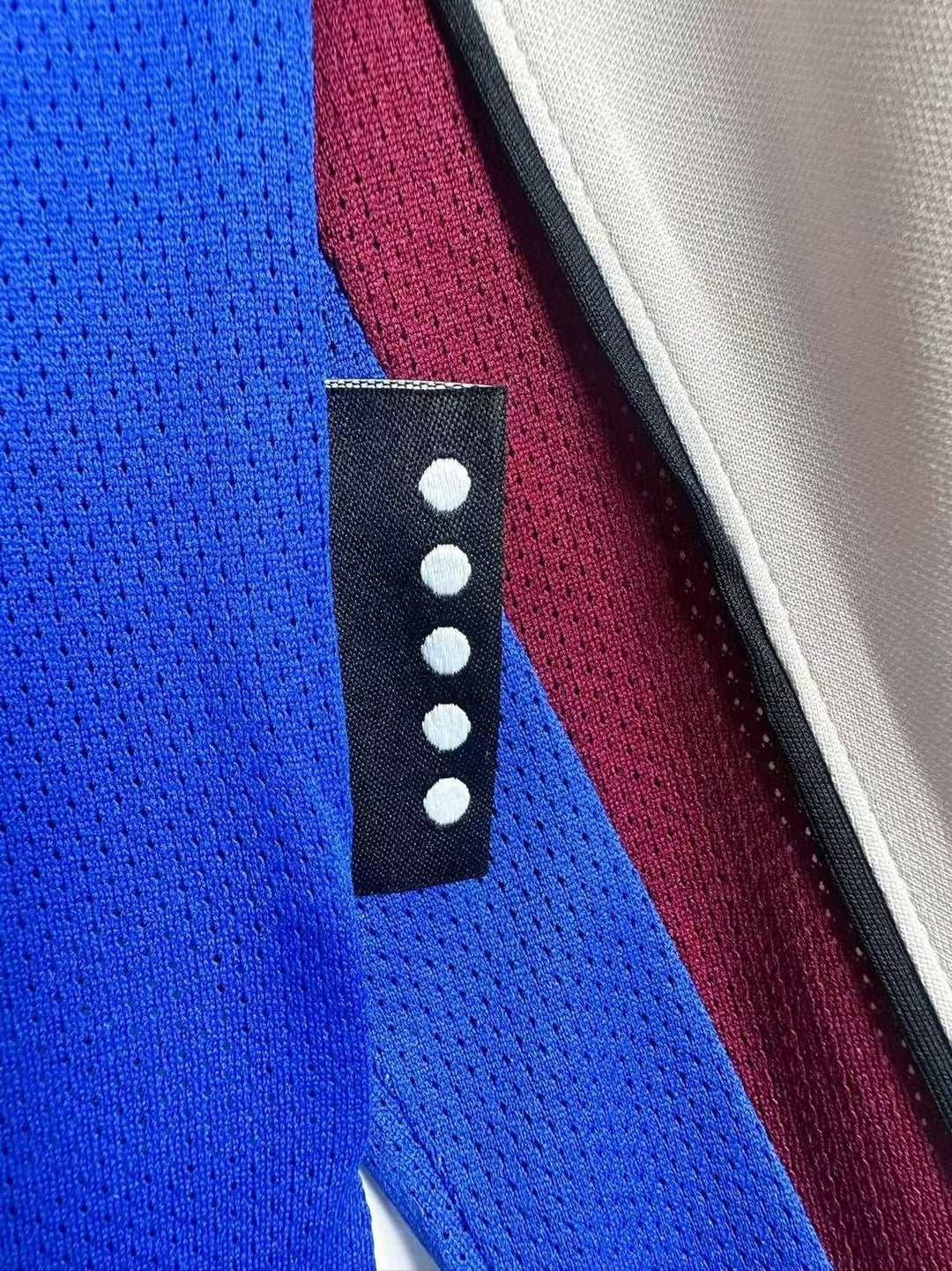 Barcelona 1998/99 Away Retro Shirt - Long Sleeve