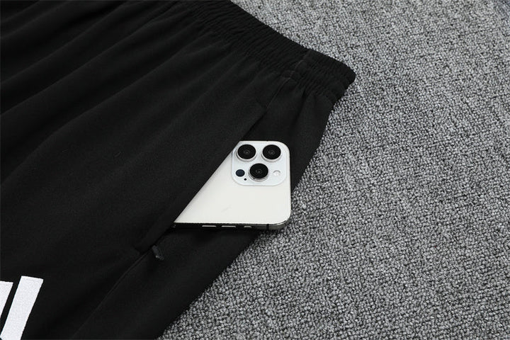 Manchester United 2025/26 Training Pants - Black/White