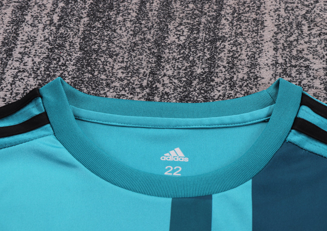 Real Madrid 17/18 Children's Third Retro Set - Long Sleeve