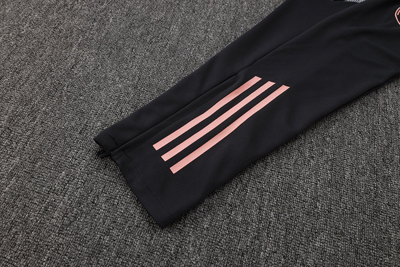 Real Madrid Training Set 2024/25 - Light pink