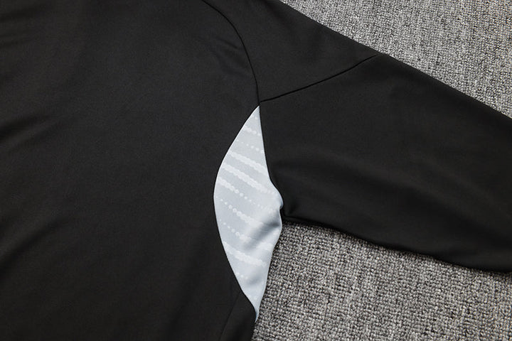 Real Madrid 2025/26 Training Jacket - Black