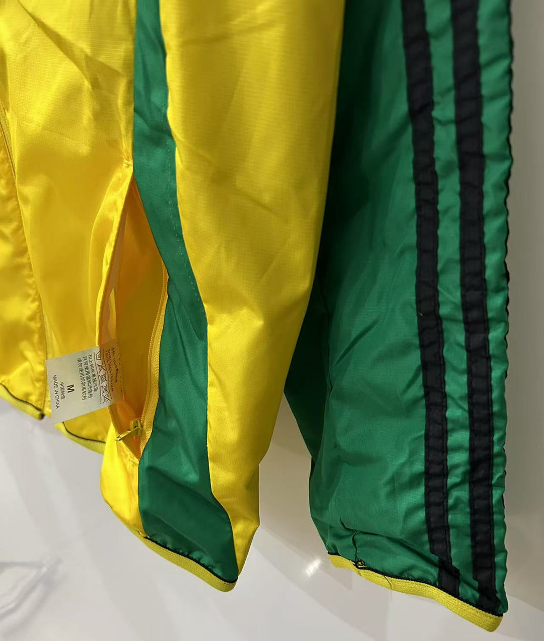 Jamaica Windbreaker Jacket - Yellow