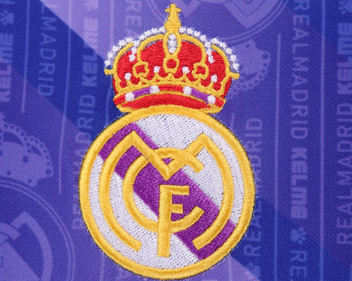Real Madrid 96/97 Children's Away Retro Set