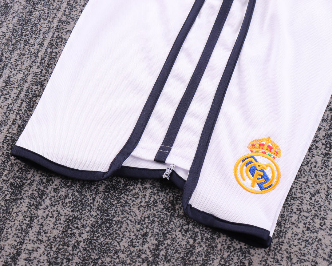 Real Madrid 00/01 Children's Home Retro Set