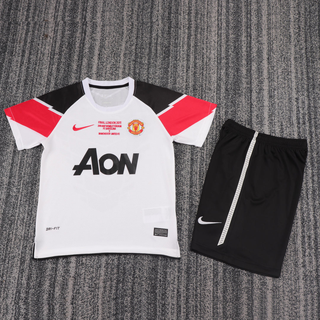 Manchester United 11/12 Children's Third Retro Set