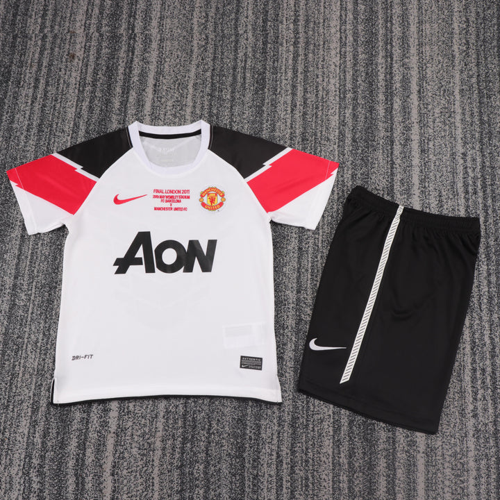 Manchester United 11/12 Children's Third Retro Set