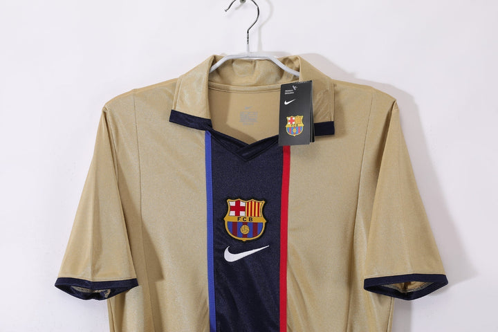 Barcelona 01/02 Away Retro Shirt
