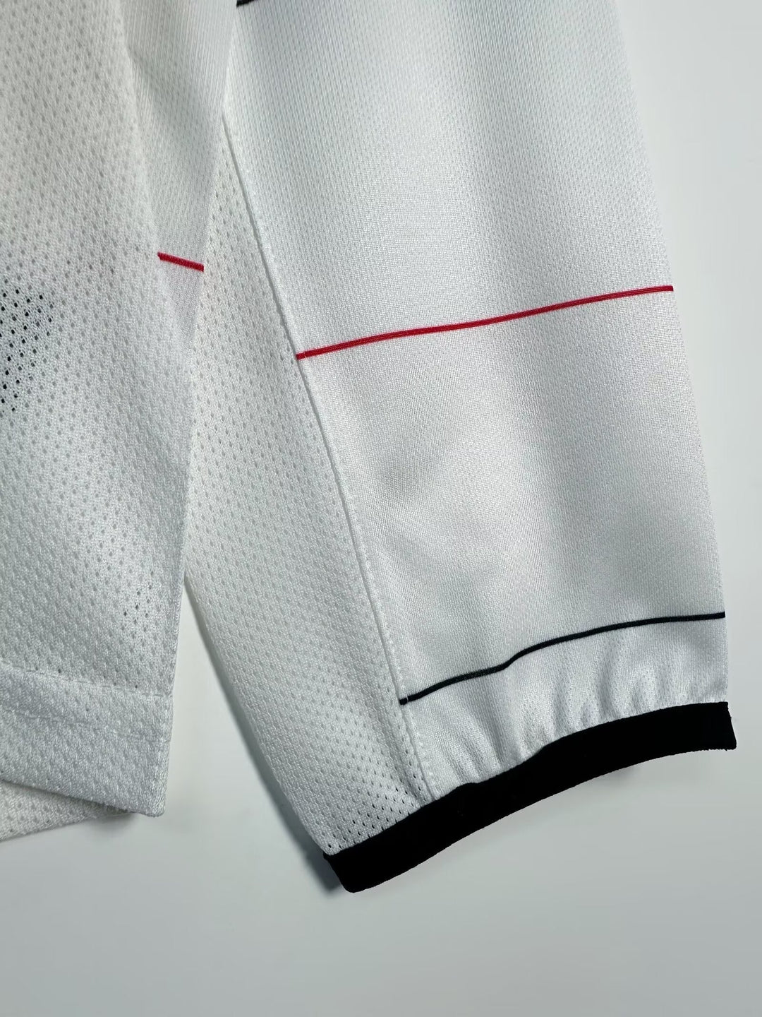 Manchester United 03/05 Away Retro Shirt - Long Sleeve