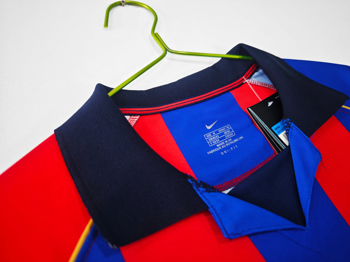 Barcelona 01/02 Home Retro Shirt