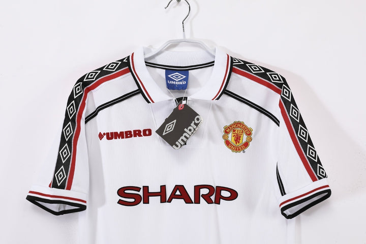 Manchester United 98/99 Away Retro Shirt