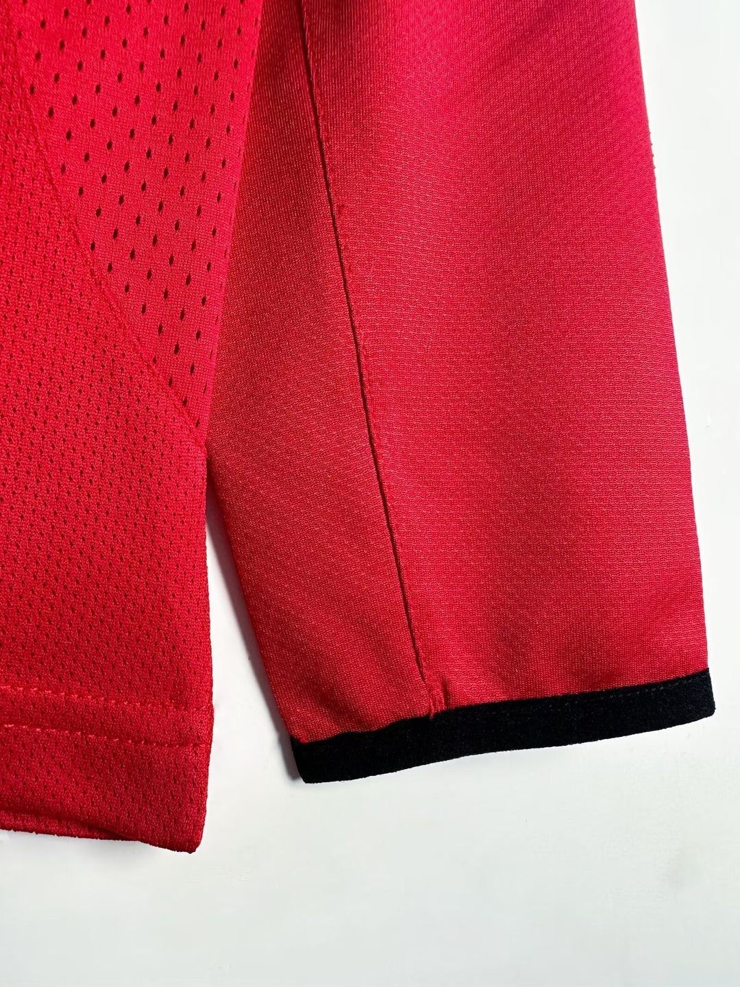 Manchester United 05/06 Home Retro Shirt - Long Sleeve