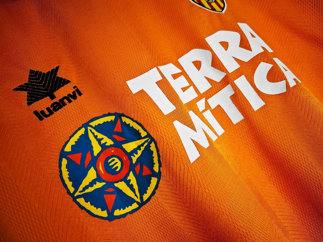 Valencia 99/00 Away Retro Shirt