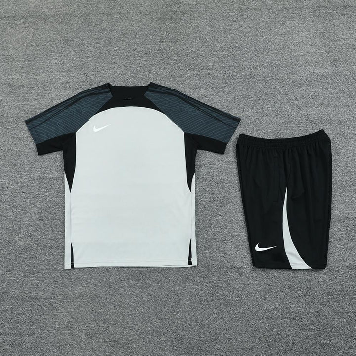 Nike Training Kit - Black/Light Grey