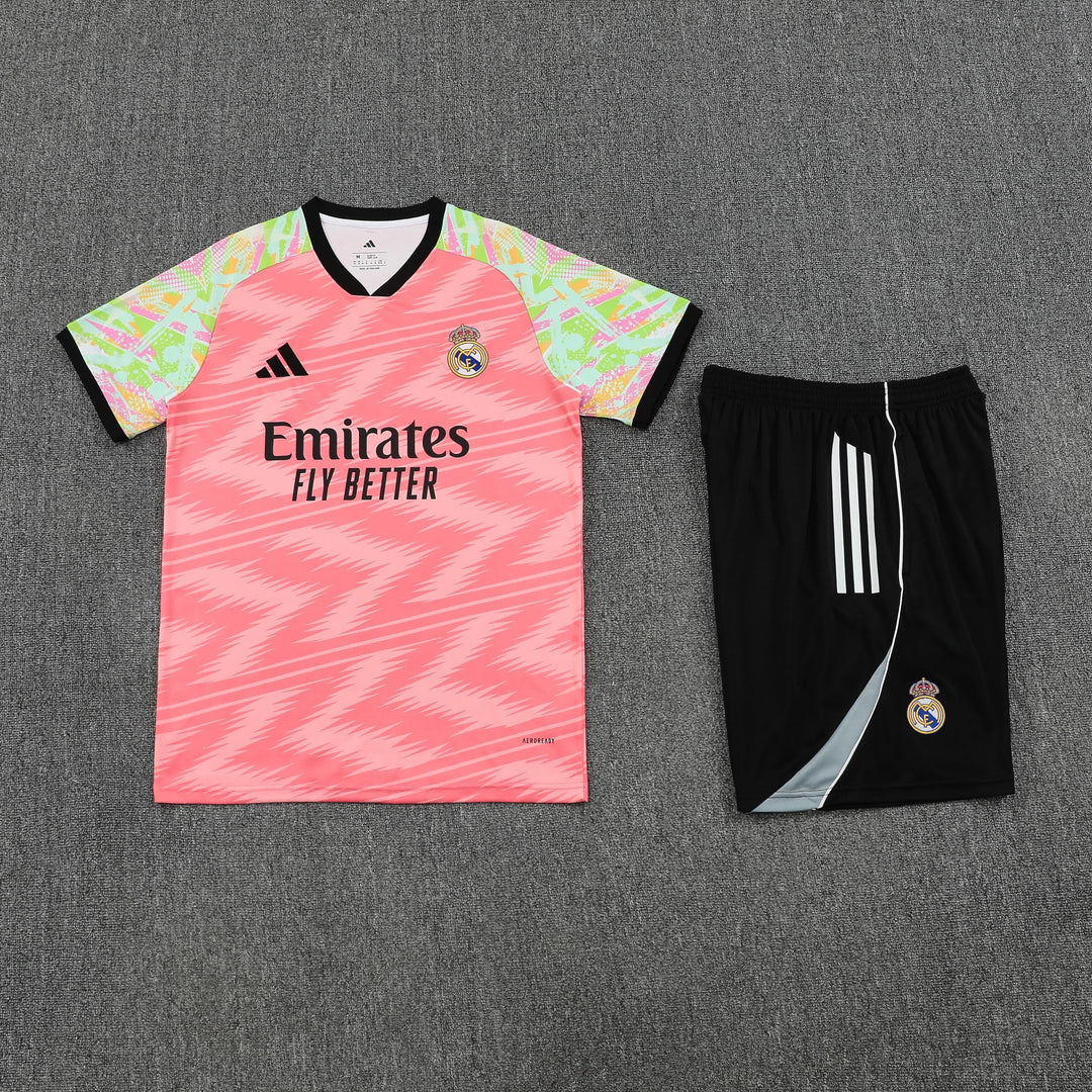 Real Madrid 2025/26 Training Kit - Salmon