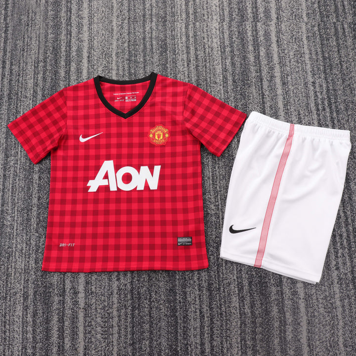 Manchester United 12/13 Children's Home Retro Set