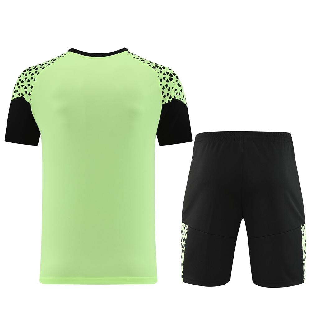 Puma Training Kit - Bright lime green