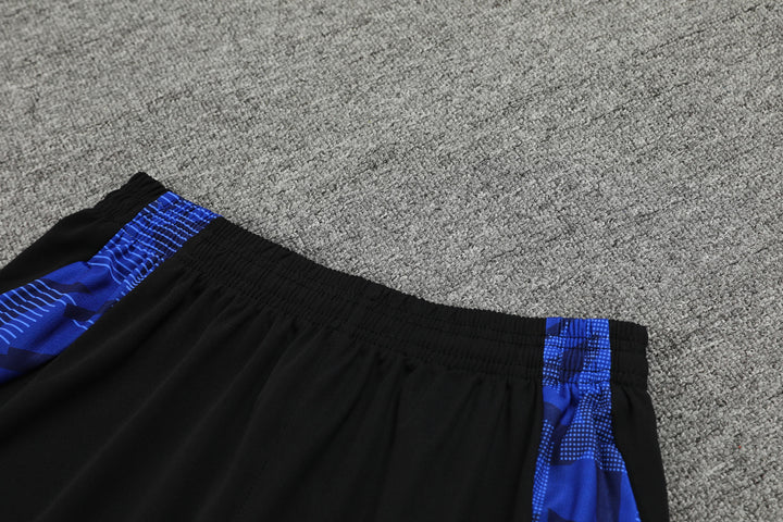 Manchester United 2024/25 Training Short - Black/Dark Blue