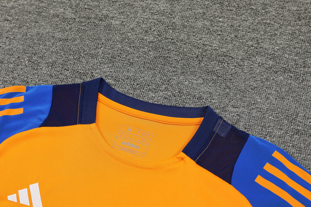 Juventus 2024/25 Training Shirt - Orange/Blue
