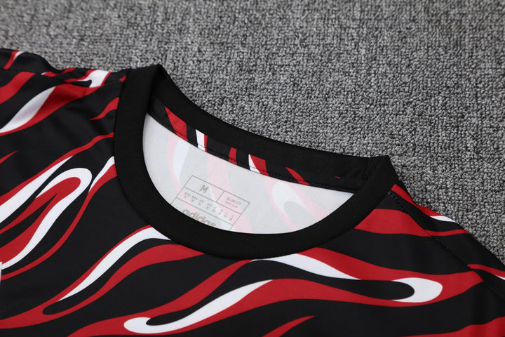 Manchester United 2025/26 Training Kit - Red