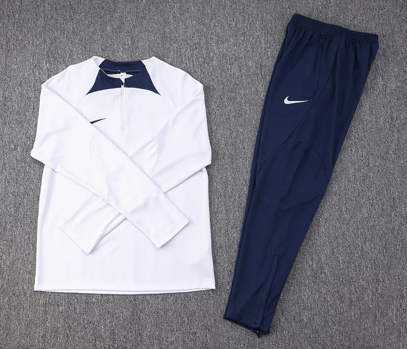 Nike Training Set - White/Navy Blue