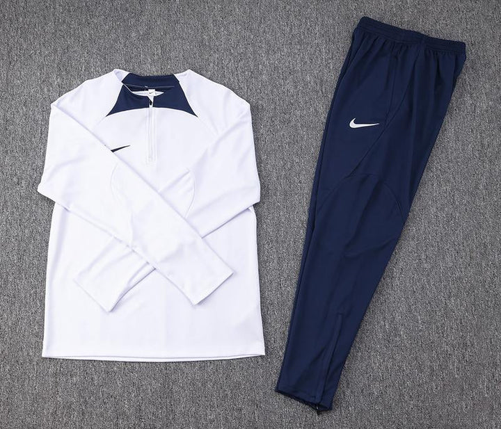 Nike Training Set - White/Navy Blue