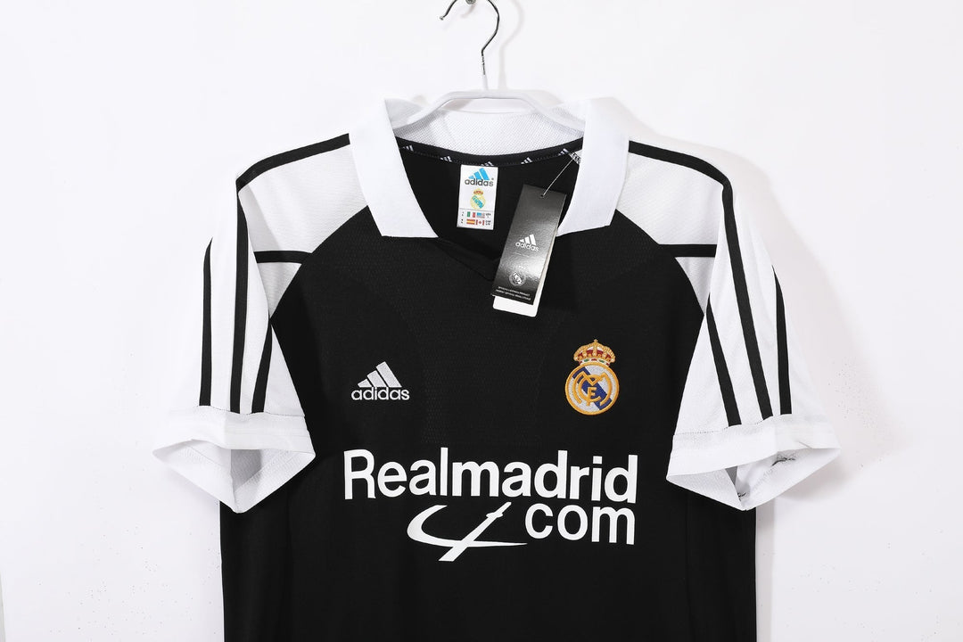 Real Madrid 01/02 Away Retro Shirt