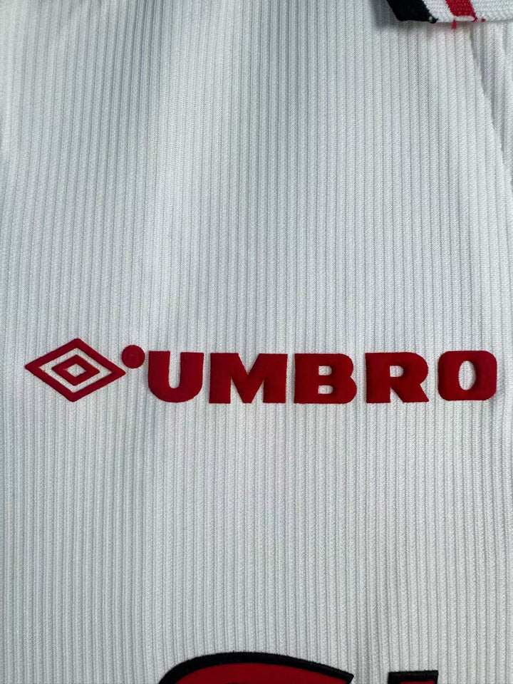 Manchester United 1998 Away Retro Shirt - Long Sleeve