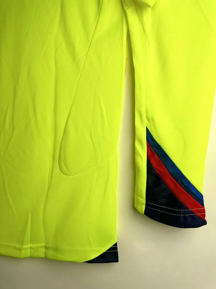 Barcelona 05/06 Away Retro Shirt - Long Sleeve