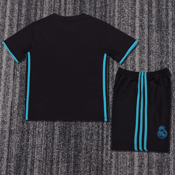 Real Madrid 17/18 Children's Away Retro Set