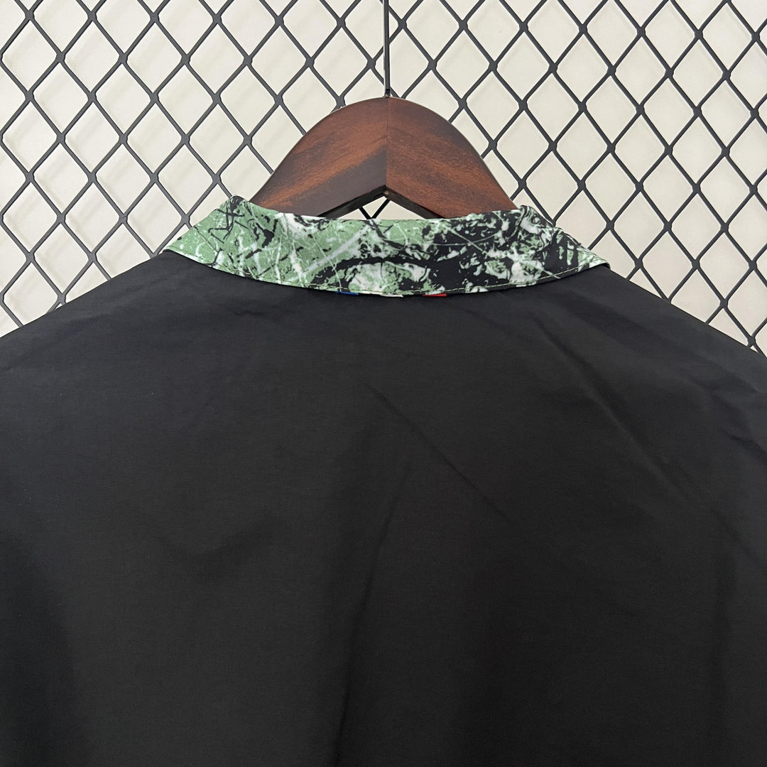Manchester United Reversible Windbreaker Jacket - Black/Green