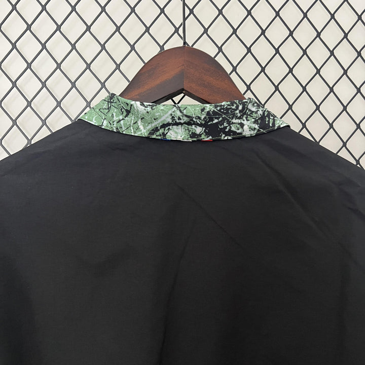 Manchester United Reversible Windbreaker Jacket - Black/Green